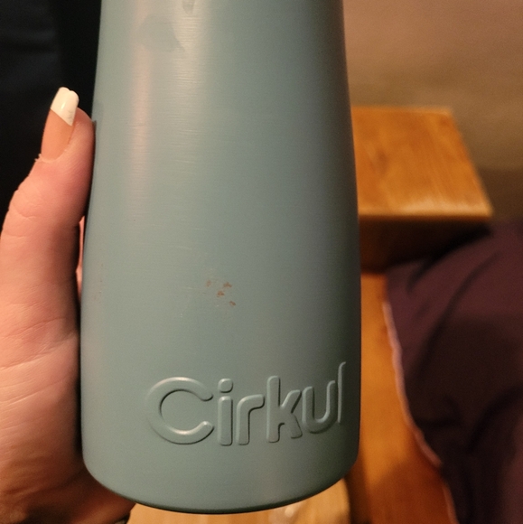 Limited Edition: 22oz. Cirkul Light Blue Bottle Drop - Picture 3 of 7